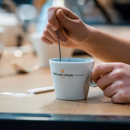 Café frappé et café glacé : recettes et différences