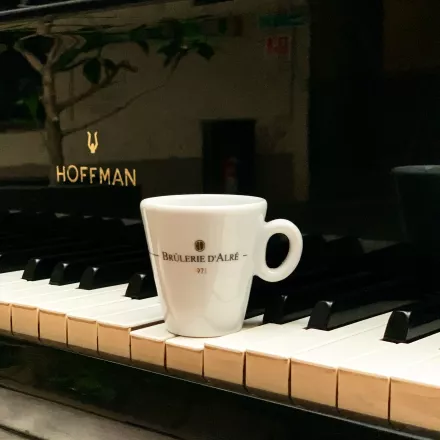 Saint Valentin et café : les idées cadeaux incontournables pour les amoureux de café