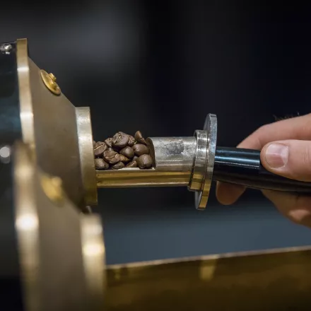 Torréfacteur artisanal de café haut de gamme en Bretagne.